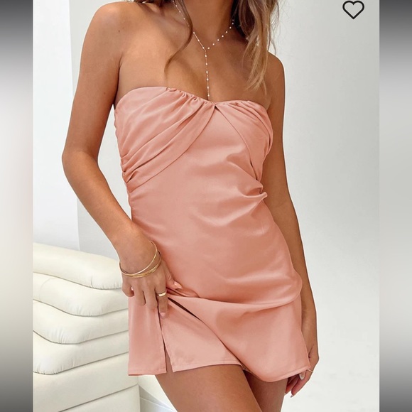 Princess Polly Dresses & Skirts - Princess Polly Irena Strapless Mini Dress Dusty Pink